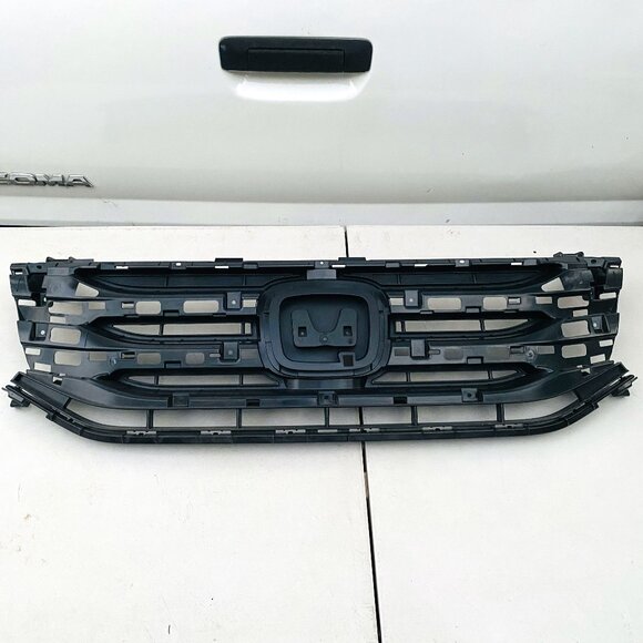 2011-13 HONDA ODYSSEY GRILLE ASSEMBLY — NEW - Picture 1 of 6